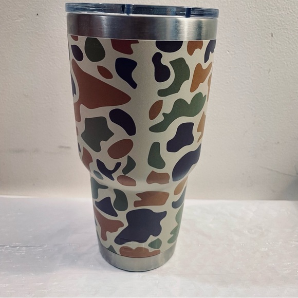 YETI Rambler 30 oz Tumbler With Magslider Lid -
RARE OG DUCK CAMO 1.0 - Picture 5 of 6